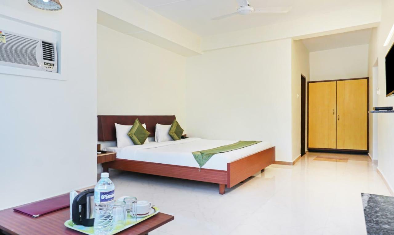 Hotel Lions Den โลนาวาลา ภายนอก รูปภาพ